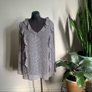 Penningtons grey print ruffle blouse size 1X